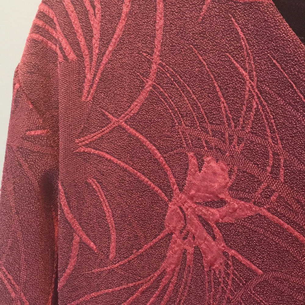 🆕LulaRoe elegant Shirley small pink floral kimono